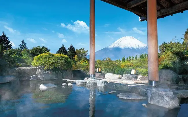 Tắm Onsen Nhật Bản